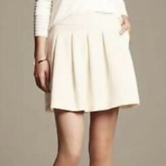 Banana Republic Dresses & Skirts - NWT BANANA REPUBLIC IVORY  PLEATED SKIRT 12